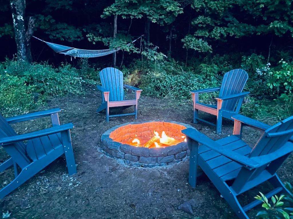 Cozy Cottage With Jacuzzi And Fire Pit And Reading Nook! Livingston Manor Exterior foto