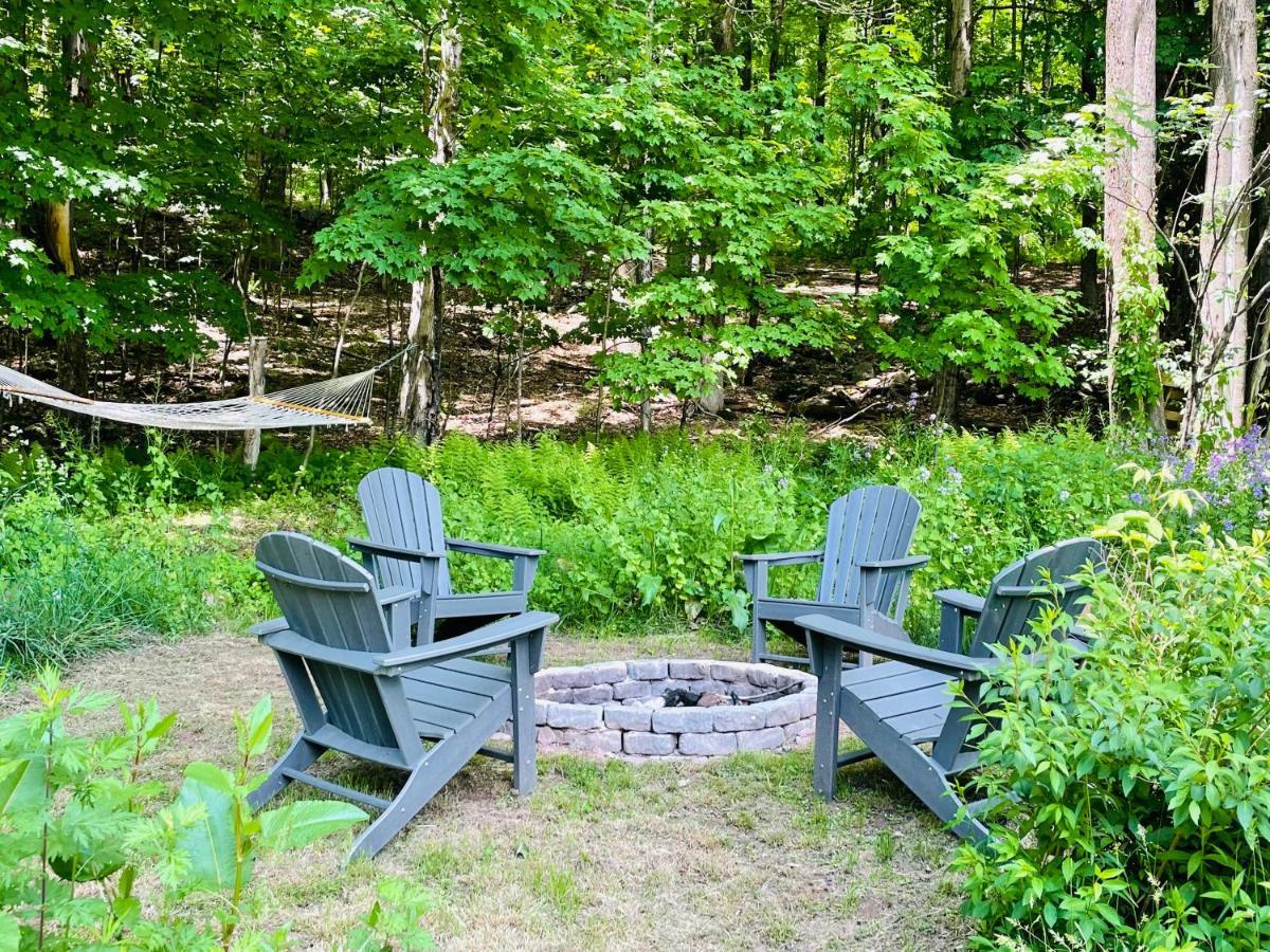 Cozy Cottage With Jacuzzi And Fire Pit And Reading Nook! Livingston Manor Exterior foto