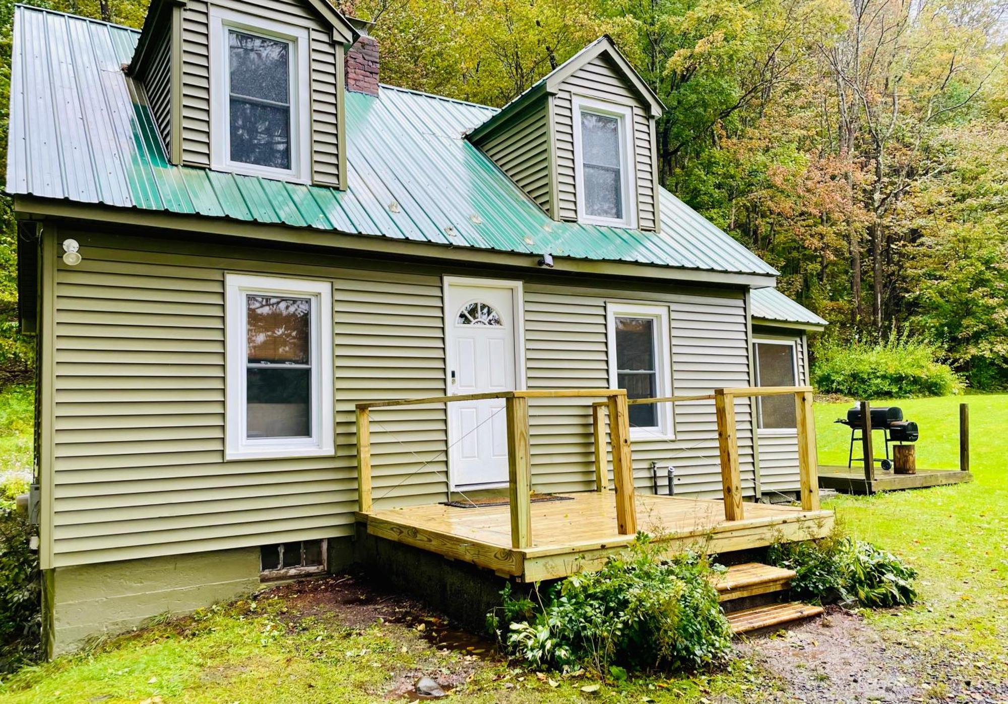 Cozy Cottage With Jacuzzi And Fire Pit And Reading Nook! Livingston Manor Exterior foto